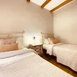 Сasa de vacaciones El Hogarin De Veronica Gijón